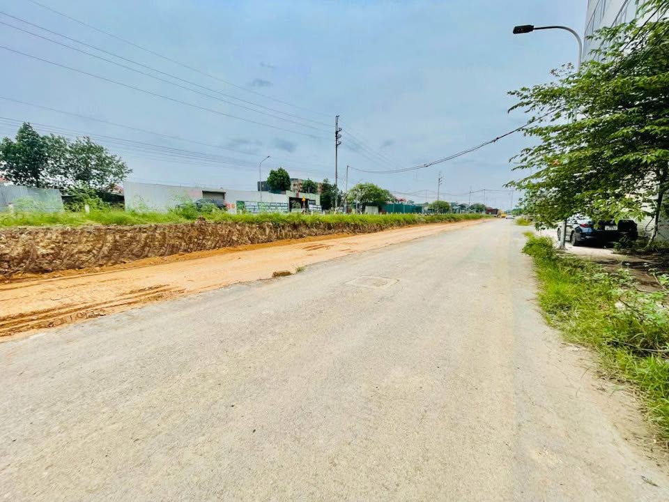 Đất dịch vụ X2 Song Phương 40m² giá 6 tỷ - Đầu tư sinh lời cao!