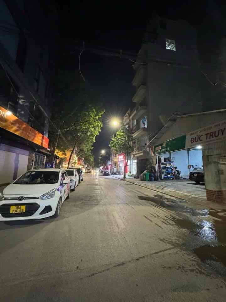 Nhà mặt phố Phú Xá, Tây Hồ 140m² giá 44.8 tỷ - Tiềm năng đầu tư cao!