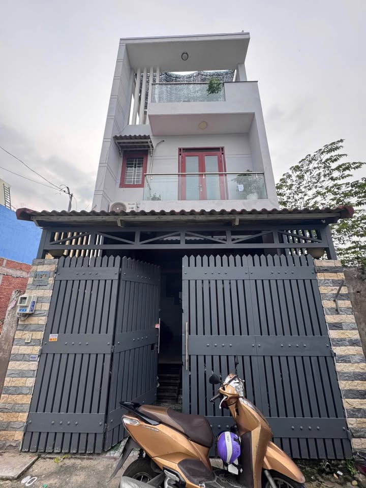 Nhà 3 Tầng Ấp 3, Xã Bà Điểm, Hóc Môn 82m² Giá 5.5 Tỷ - Nhà Mới Dọn Vào Ngay!