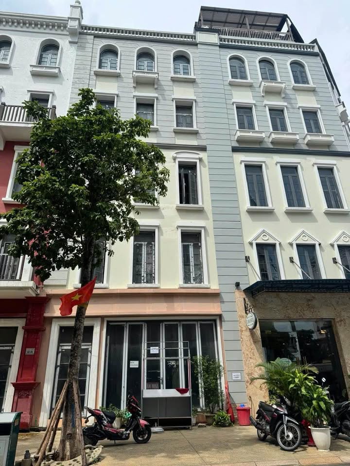 Bán shophouse Sun Premier Village Bãi Cháy 116,5m² giá 12,5 tỷ - Đầu tư sinh lời ngay!