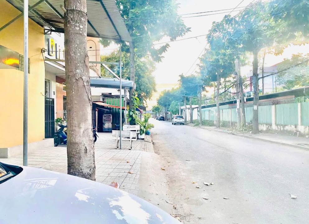 Nhà cho thuê mặt tiền đường Cách Mạng Tháng 8, Ninh Kiều, 250m² - Kinh doanh đa dạng