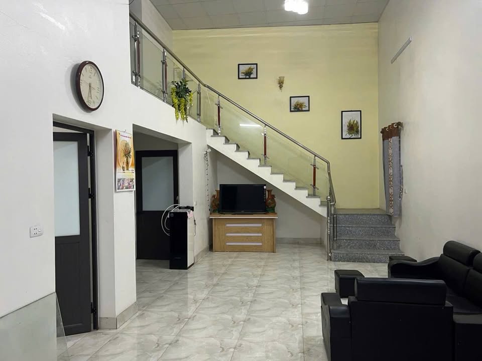 Nhà 2 tầng Vũ Ninh, Bắc Ninh 64m² giá 3 tỷ - Đường ô tô đỗ cửa!