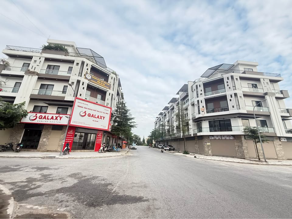 Nhà liền kề Khu Nam Phú Ninh 90m² giá 6 tỷ - Vị trí đắc địa, đầu tư sinh lời!