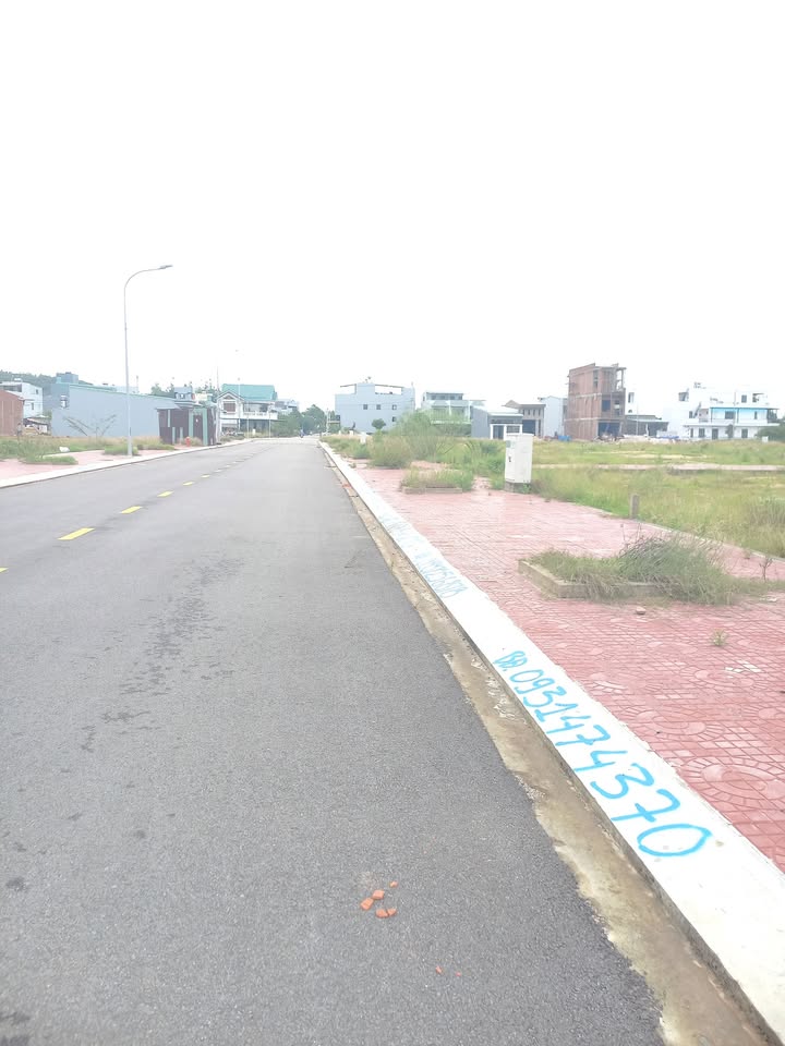 Đất nền Nhơn Phú Quy Nhơn 100m² giá 2.7 tỷ - Đầu tư sinh lời ngay!