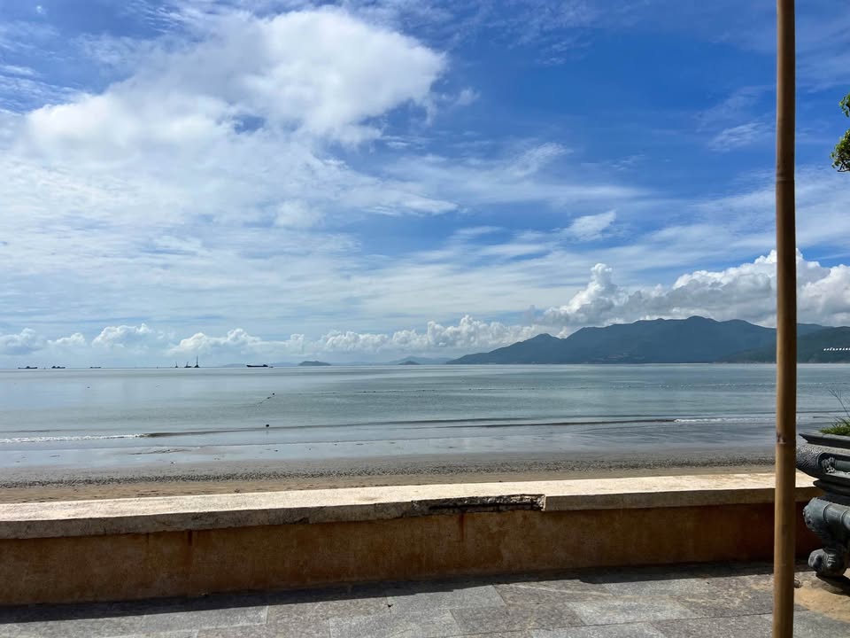 Mặt bằng kinh doanh Nguyễn Huệ, Quy Nhơn 247m² giá 100 triệu - View biển tuyệt đẹp!