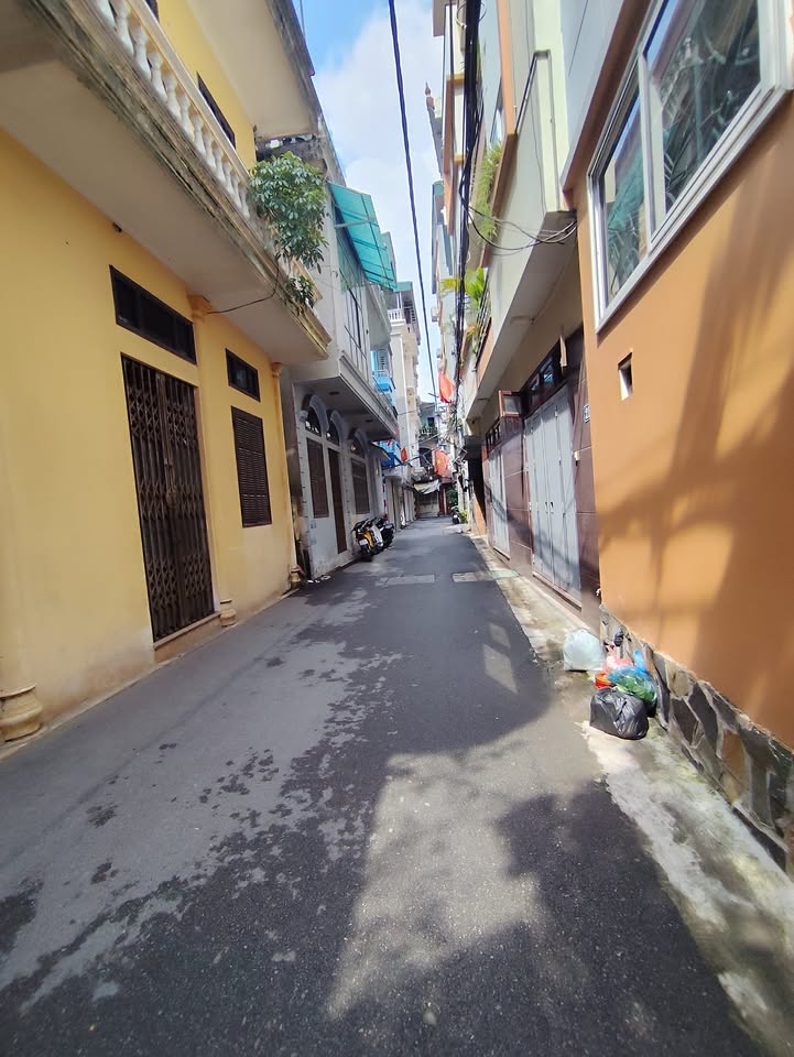 Bán đất Sài Đồng Long Biên 50m² giá 6.1 tỷ - Sổ đỏ chính chủ, ô tô vào tận nơi!