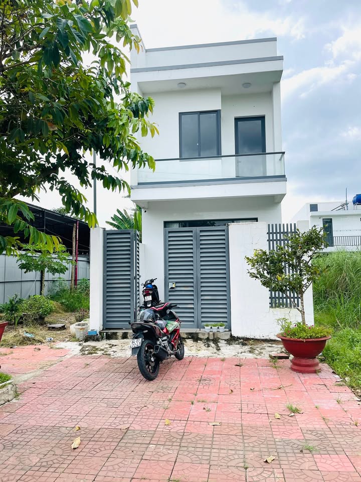 Nhà 1 Trệt 1 Lầu Đường Số 17, Phú Quới, 121m² giá 2.9 tỷ - Sẵn sàng vào ở ngay!