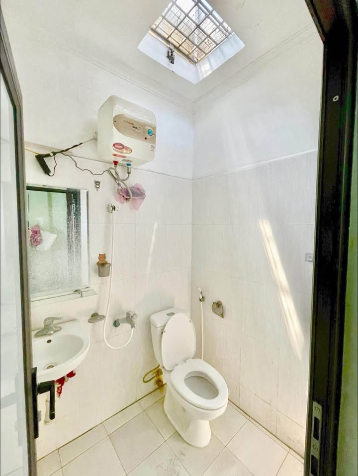 Phòng cho thuê tại Ngõ 173 Đội Cấn 27m² - Tiện nghi đầy đủ, giá thỏa thuận!