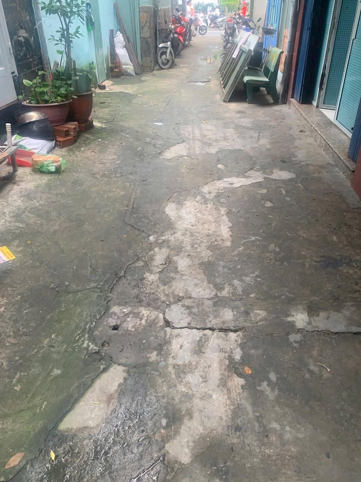 Nhà nguyên căn quận 8 32m² giá 5.5 triệu - Không gian sống tiện nghi!