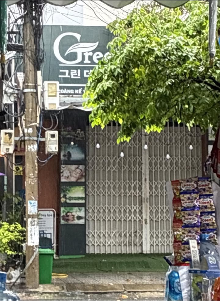 Mặt bằng kinh doanh cho thuê tại Hoàng Kế Viêm 120m² chỉ 25 triệu/tháng - Địa điểm vàng cho mọi loại hình kinh doanh!