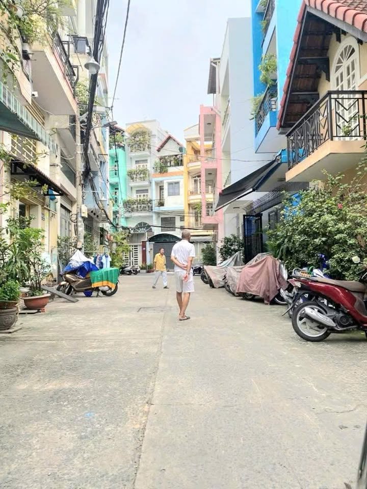 Nhà phố Nguyễn Cảnh Chân, Quận 1, 99m² giá 21 tỷ - Ô tô đỗ cửa, sổ hồng chính chủ!