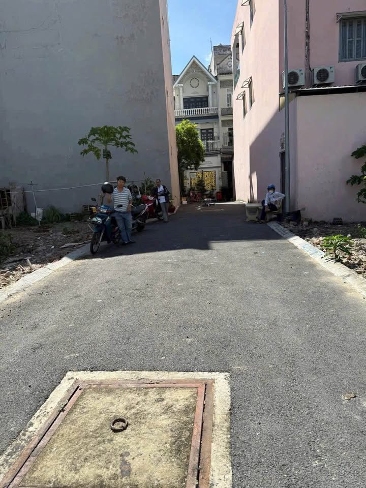 Đất đẹp tại Bình Tân 52m² giá 4.35 tỷ - Cơ hội vàng cho nhà đầu tư!