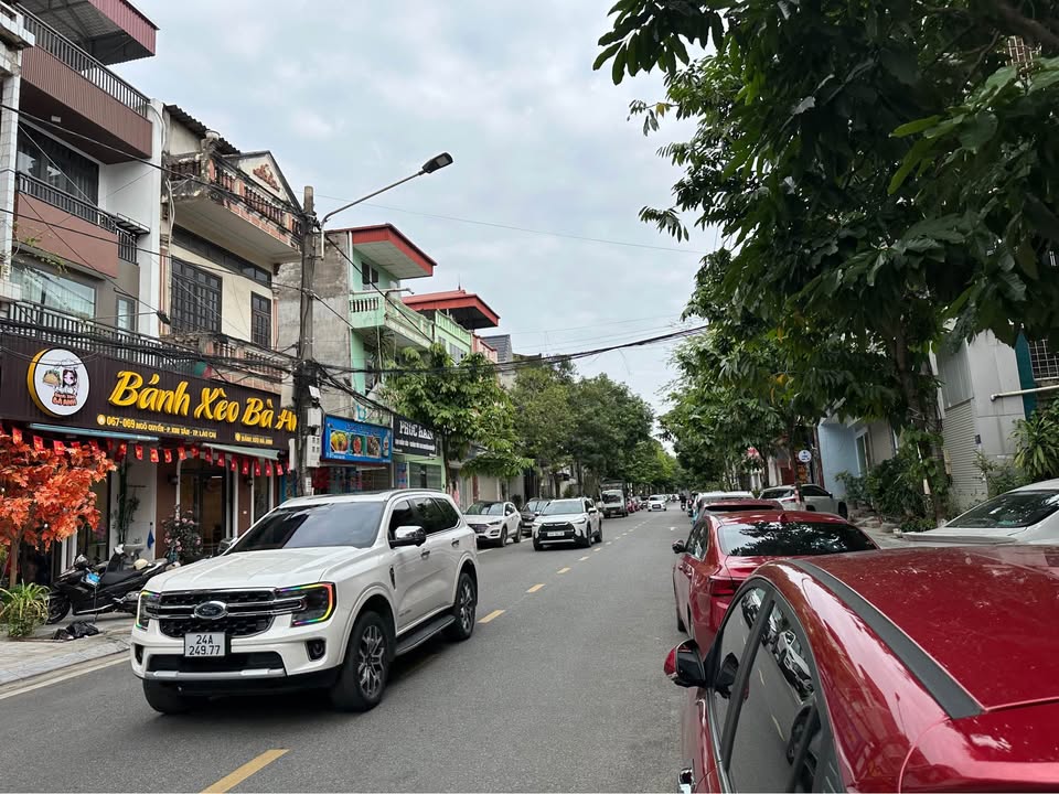 Nhà cấp 4 kinh doanh đa ngành nghề tại Lào Cai 102m² giá 6.1 tỷ - Vị trí đắc địa