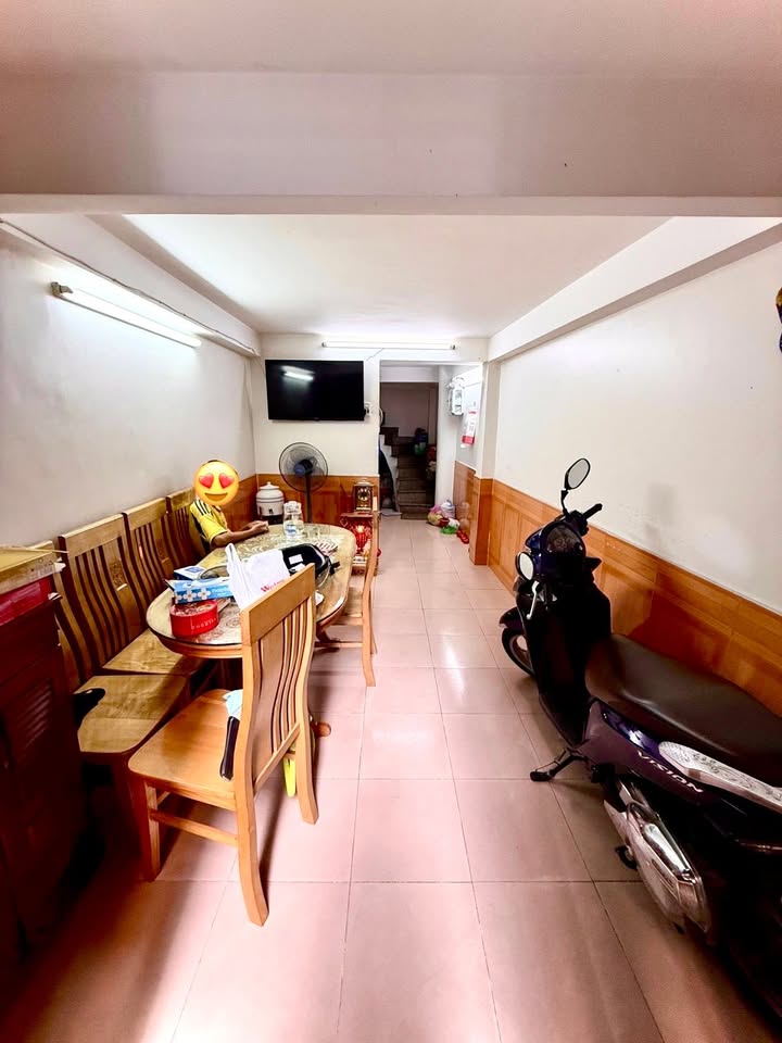 Nhà 4 tầng đường Nguyễn Đức Thuận, Tân Bình, 27m² giá 3 tỷ - Sẵn sàng vào ở ngay!