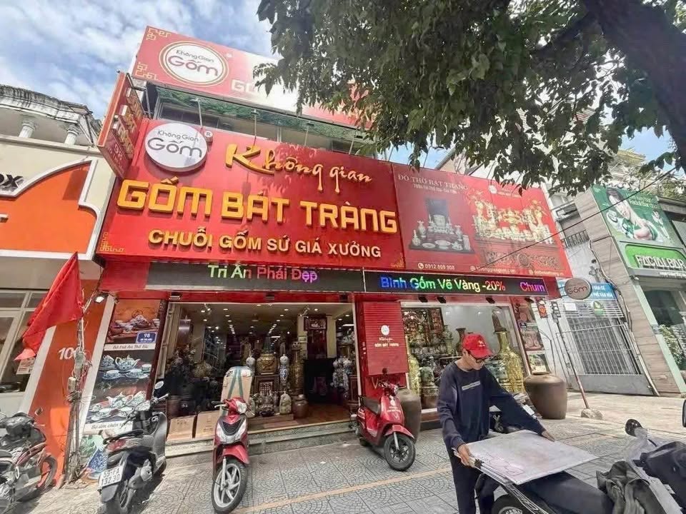 Nhà Góc 2 mặt tiền Võ Thị Sáu, Quận 1, 123m² giá 49.9 tỷ - Đầu tư sinh lời ngay!