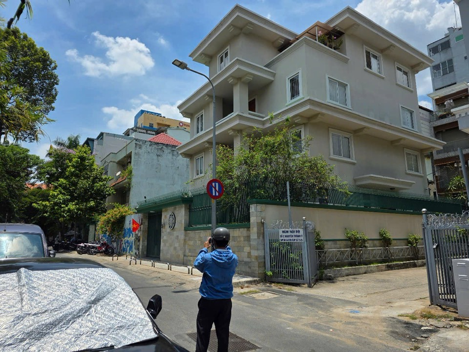 Bán biệt thự góc mặt tiền 2 Nguyễn Thành Ý, Q1 - Diện tích 239m² - Giá thỏa thuận hấp dẫn!