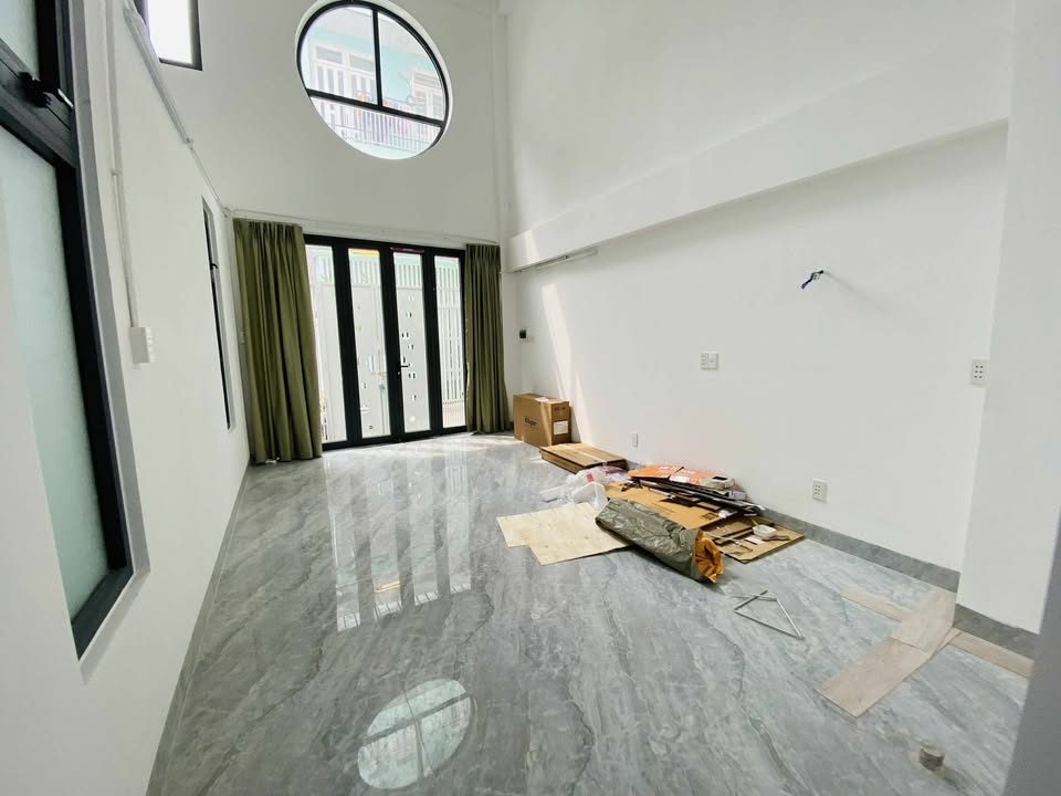 Homestay Bùi Văn Ba Quận 7 80m² giá 11.99 tỷ - Lợi nhuận 7.5%/năm!