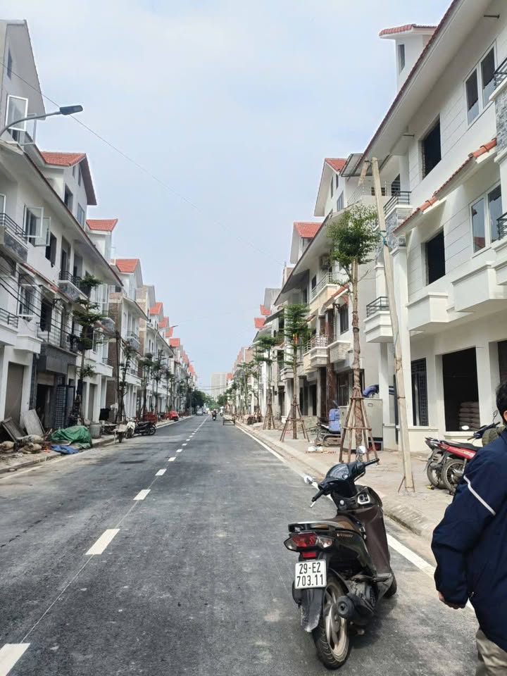 Đất liền kề KĐT Cienco5 Đan Phượng 76m² giá 10.843 tỷ - Vị trí đắc địa, pháp lý rõ ràng!