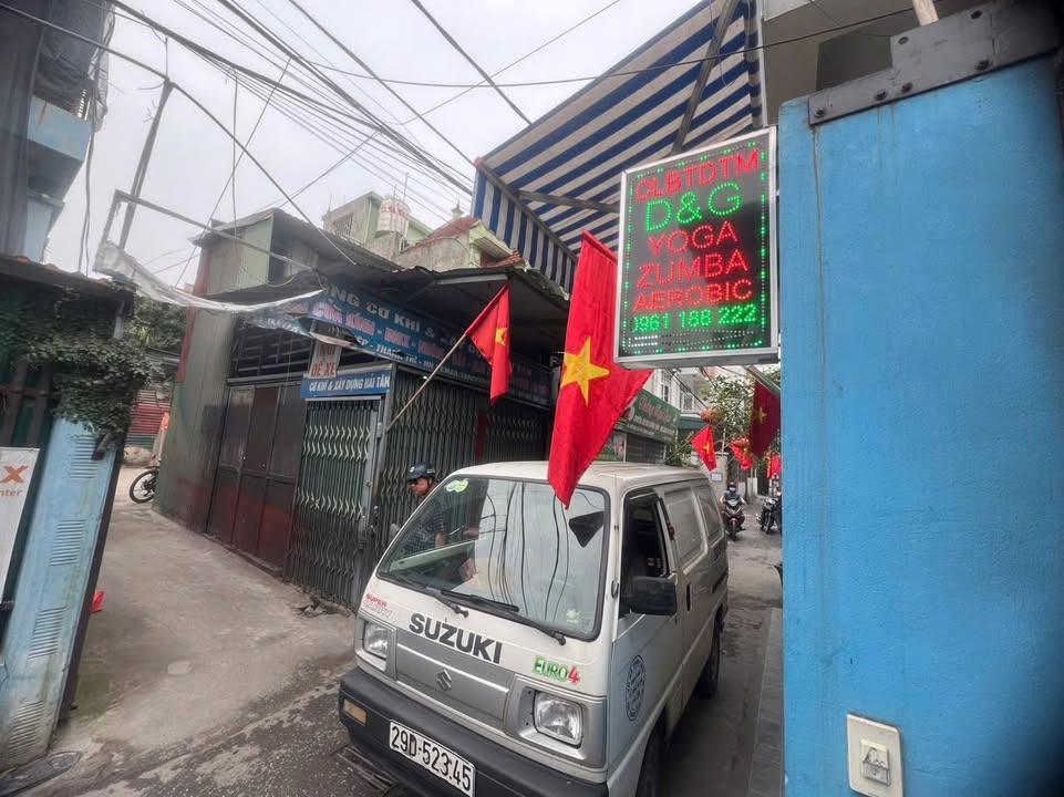 Mặt bằng kinh doanh mặt đường Tự Khoát, Thanh Trì, 79m² giá 9 tỷ - Cơ hội đầu tư sinh lời!