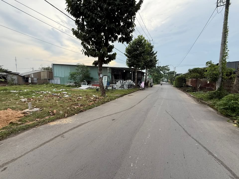 Đất mặt tiền Đường 12m, xã Bà Điểm, 245.7m² giá 7.47 tỷ - Cơ hội đầu tư tuyệt vời!