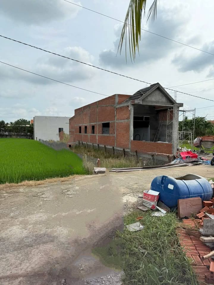 Nhà mái thái mặt tiền đường Trần Thị Bông, xã Nhựt Tảo, 135m² giá 1.15 tỷ - Đầu tư sinh lời ngay!