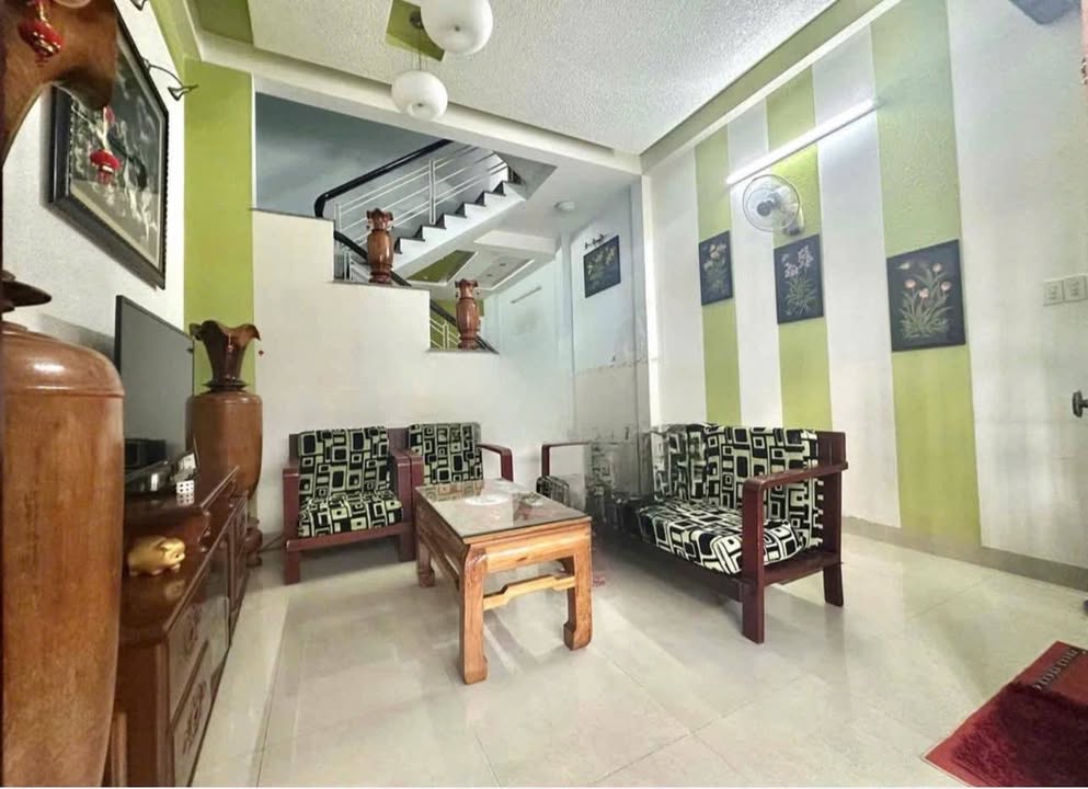 Nhà 4 tầng cho thuê tại Bùi Thị Xuân, Nha Trang - Diện tích 60m² chỉ 15 triệu/tháng!