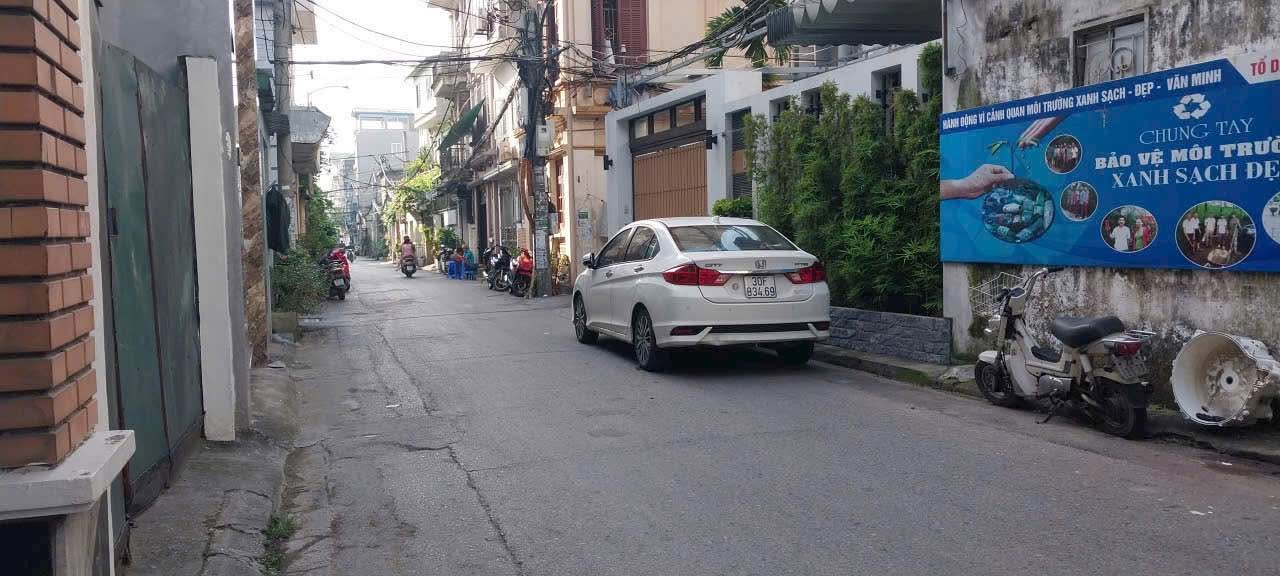 Đất Gia Quất, Long Biên 40m² chỉ 4.1 tỷ - Kinh doanh đỉnh cao!