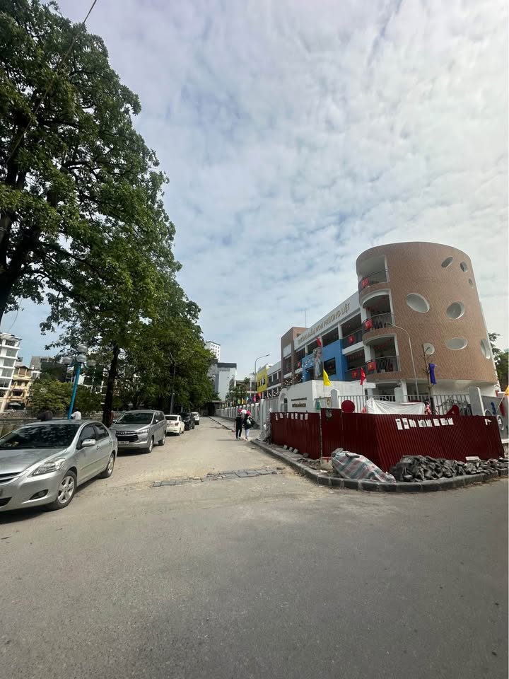 Nhà phố Hà Kế Tấn, Thanh Xuân 48m² giá 10 tỷ - View hồ thoáng mát!