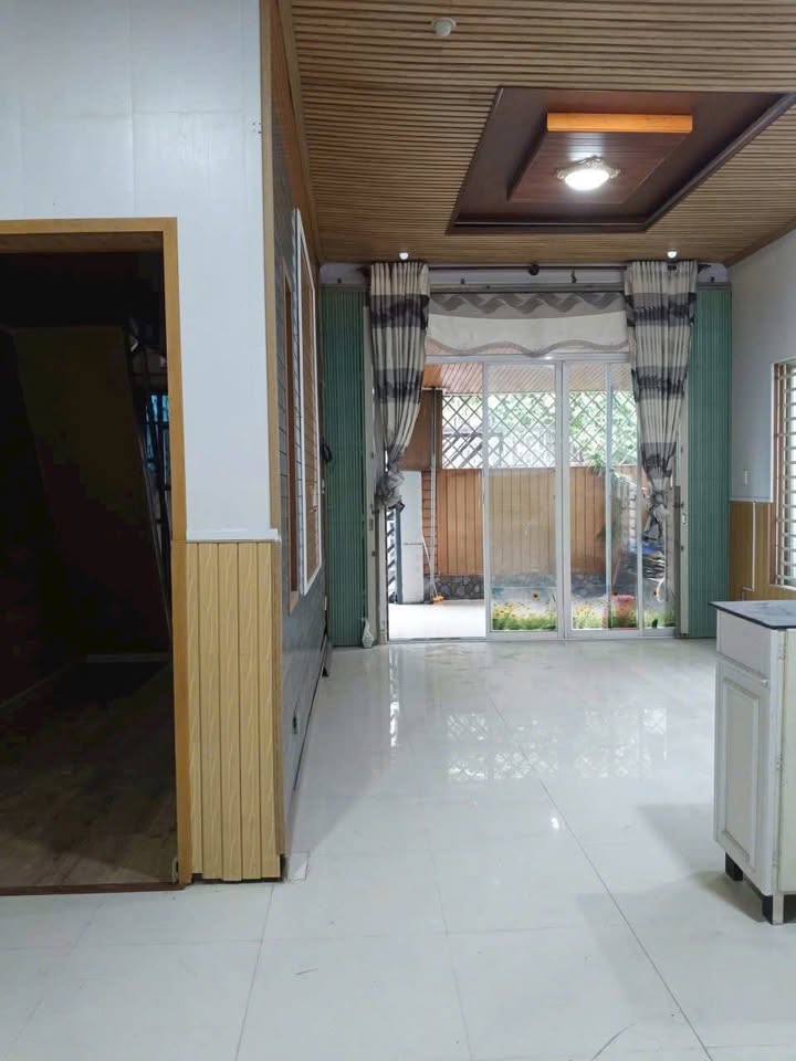 Nhà cho thuê KDC Hiệp Thành 1, Thủ Dầu Một 100m² - Nội thất đầy đủ, giá chỉ 6 triệu!