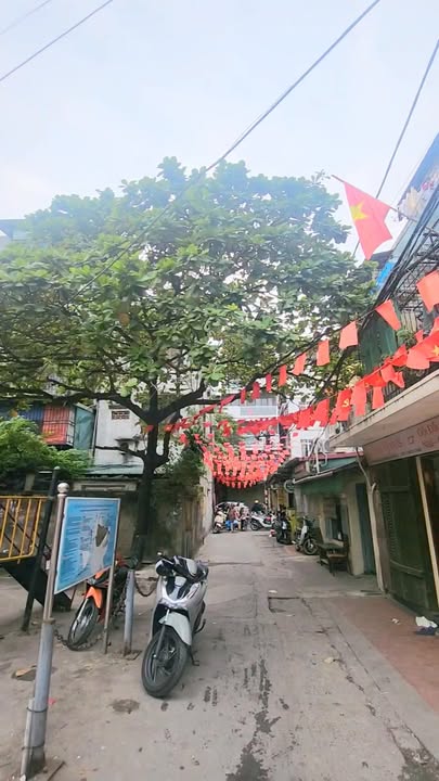 Căn hộ tầng 2 Quỳnh Mai, 63m² giá 3 tỷ - Sổ đỏ chính chủ, khu trung tâm