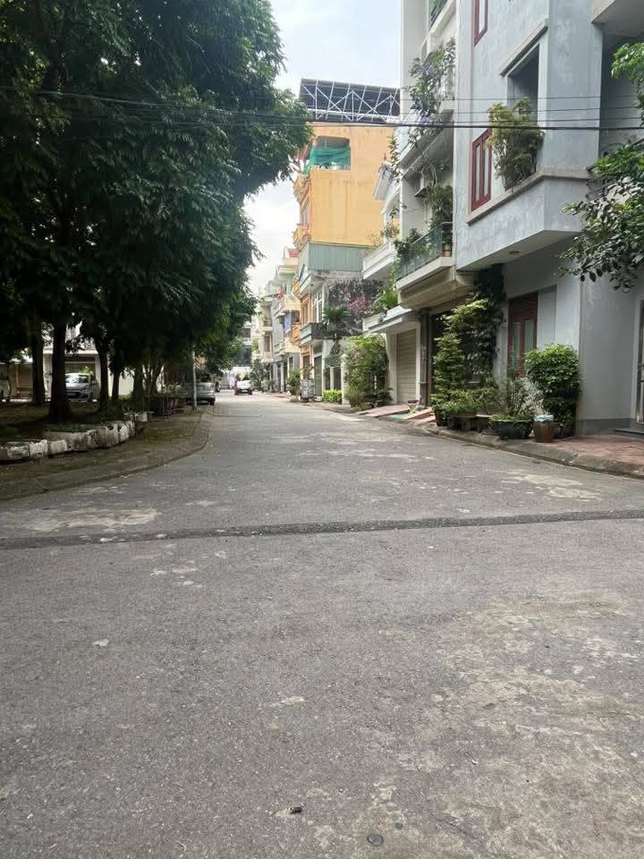 Đất nền khu đô thị Hòa Vượng Nam Định 364.5m² giá 4.6 tỷ - View vườn hoa, chính chủ bán!