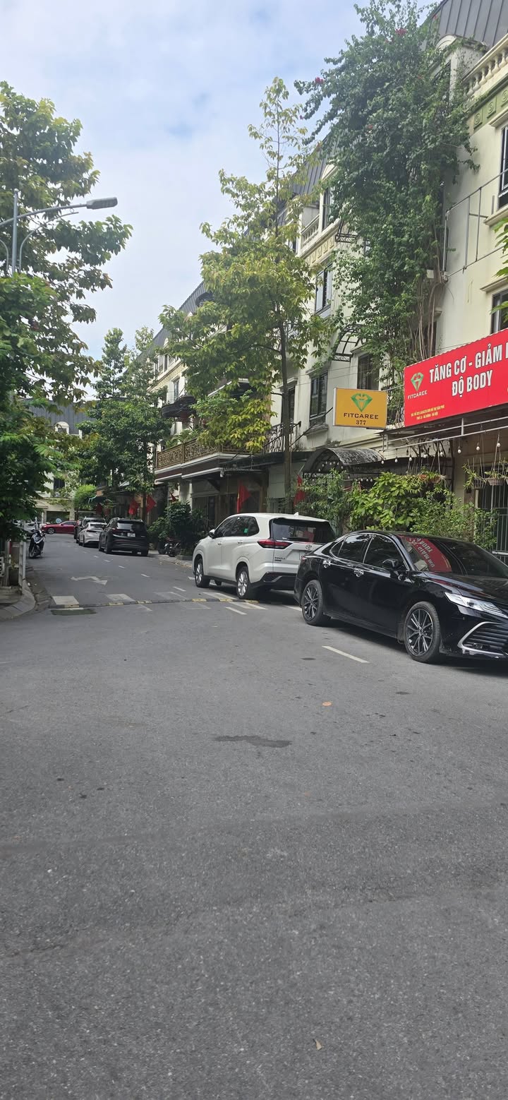 Shophouse La Casta Văn Phú Hà Đông 73m² giá 2x tỷ - Vị trí đắc địa kinh doanh