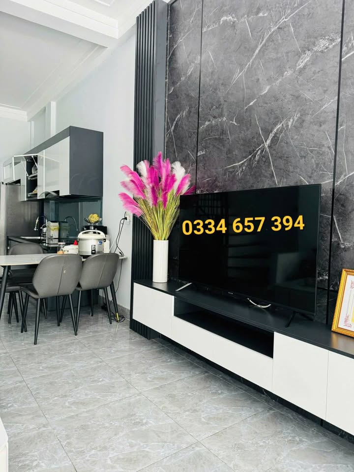 Nhà phố Vinh 68m² giá 4.x tỷ - Đường thông thoáng, vị trí trung tâm!