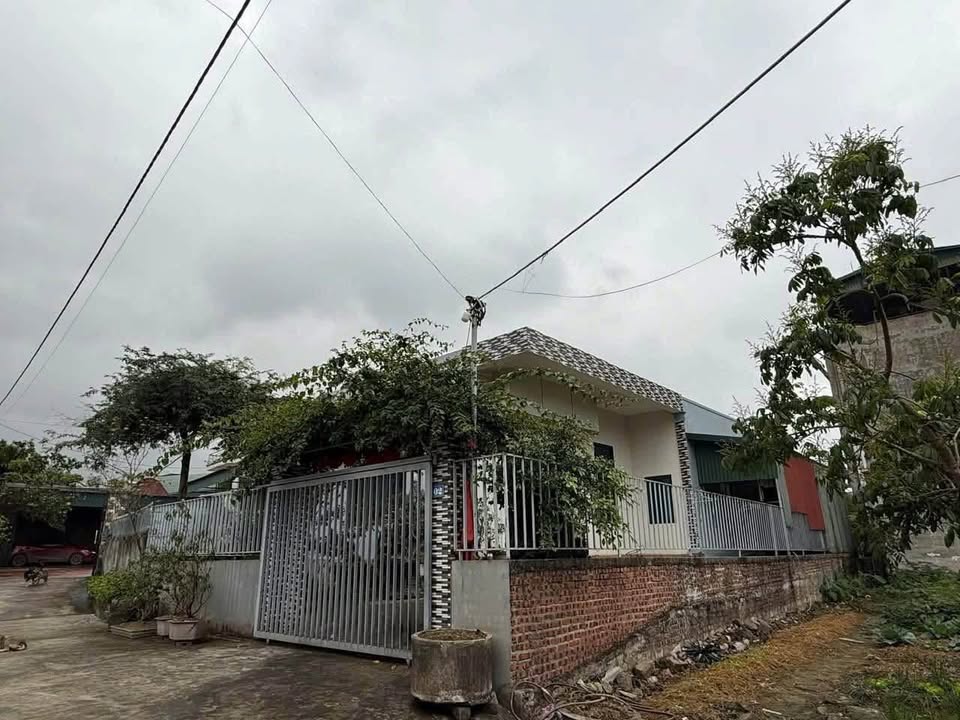 Nhà đẹp Yên Thọ, Đông Triều 171m² giá 1.x tỷ - Ô tô vào tận nhà!