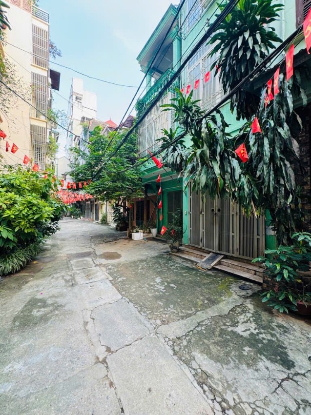 Nhà đẹp Nghĩa Tân - Cầu Giấy 30m² giá 10.65 tỷ - Sẵn sàng vào ở!