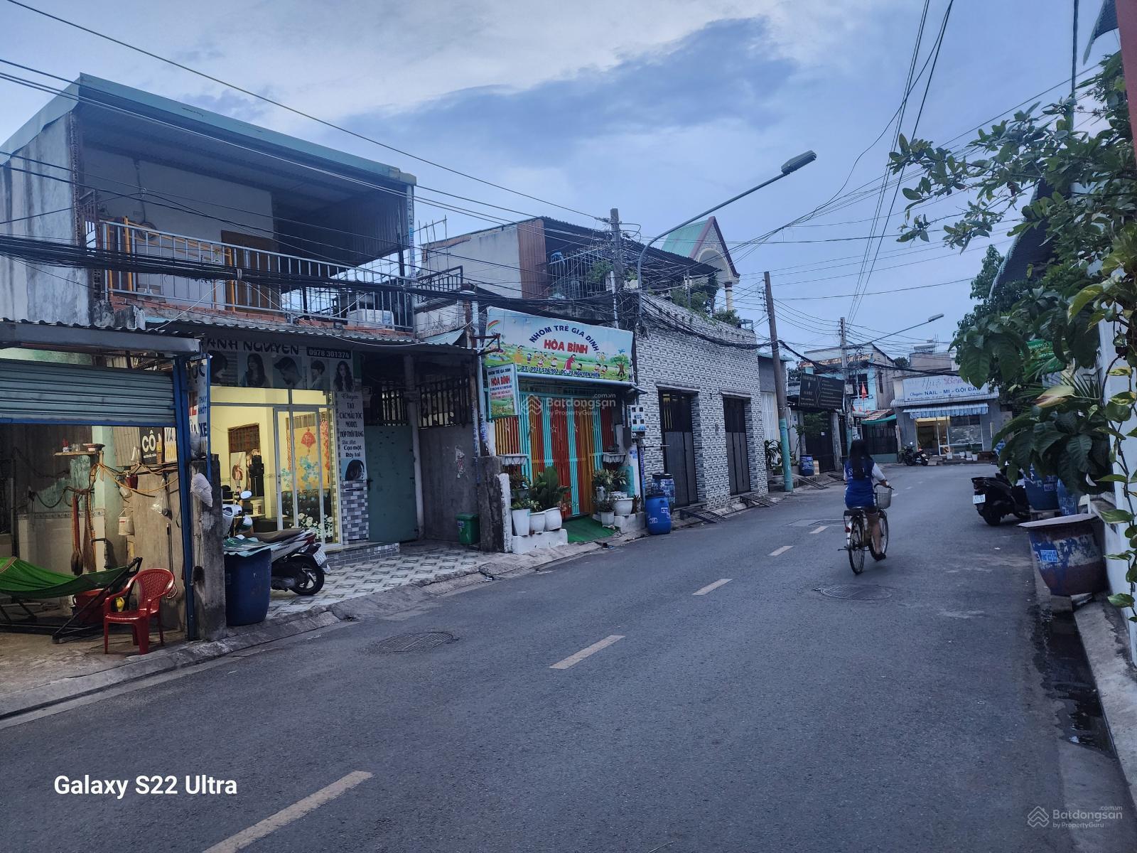 Nhà phố trệt lầu Nguyễn Hiền, Dĩ An, 130m² giá chỉ 7 triệu - Thích hợp kinh doanh!