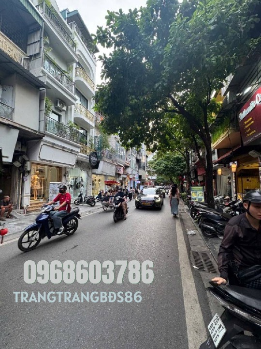 Mặt phố Hàng Nón Hoàn Kiếm 71,5m² giá 58 tỷ - Vị trí kinh doanh đắc địa!
