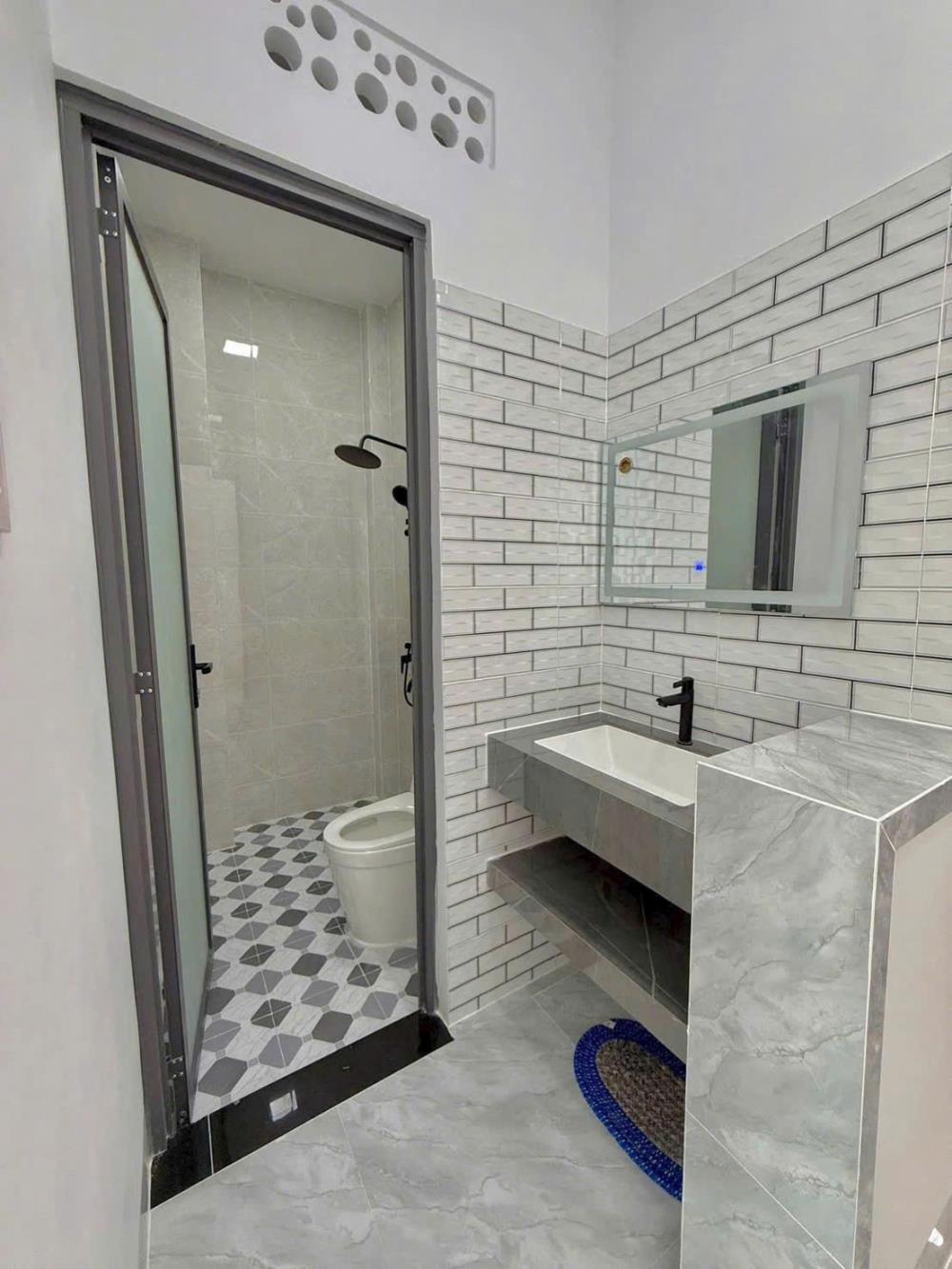 Nhà lầu Bửu Long Biên Hòa 95m² giá 2.37 tỷ - Sổ hồng riêng, thổ cư 100%!