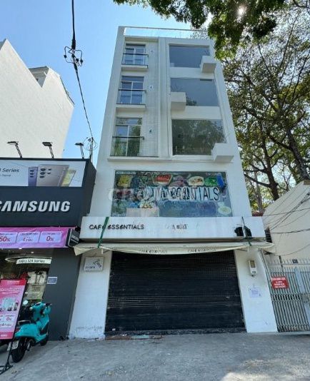 Cho thuê nhà Mặt Tiền Trần Quang Khải 300m² giá 68 triệu - Vị trí đắc địa trung tâm Quận 1!