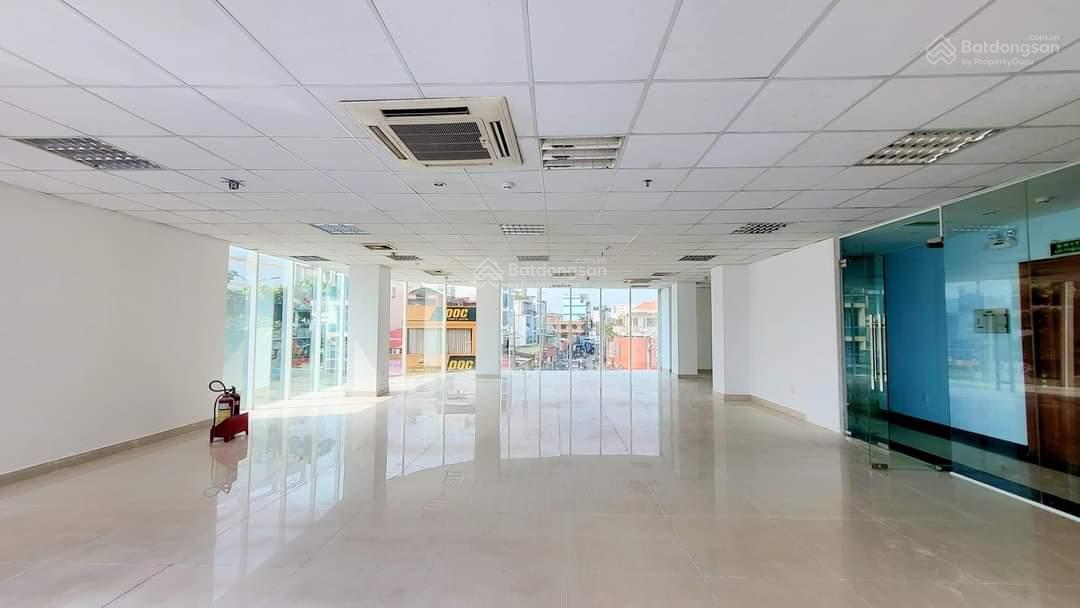 Văn phòng cho thuê H3 Building Quận 4, diện tích từ 125m² - 275m², giá tốt nhất