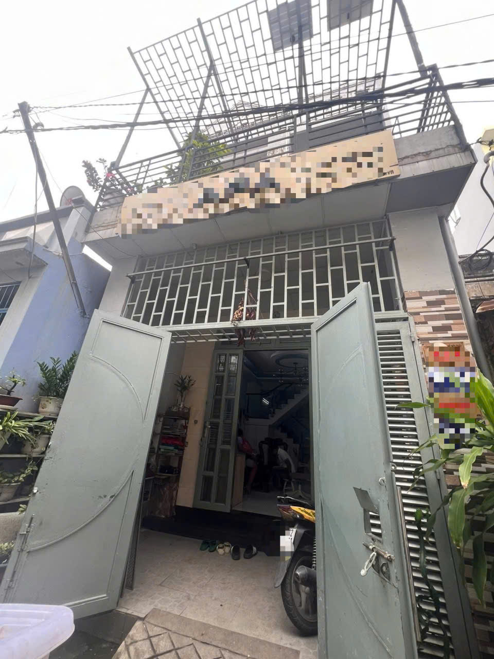 Nhà đẹp 1 lầu 4,5m ngay siêu thị Metro Cầu vượt Tân Thới Hiệp - 3.8 tỷ