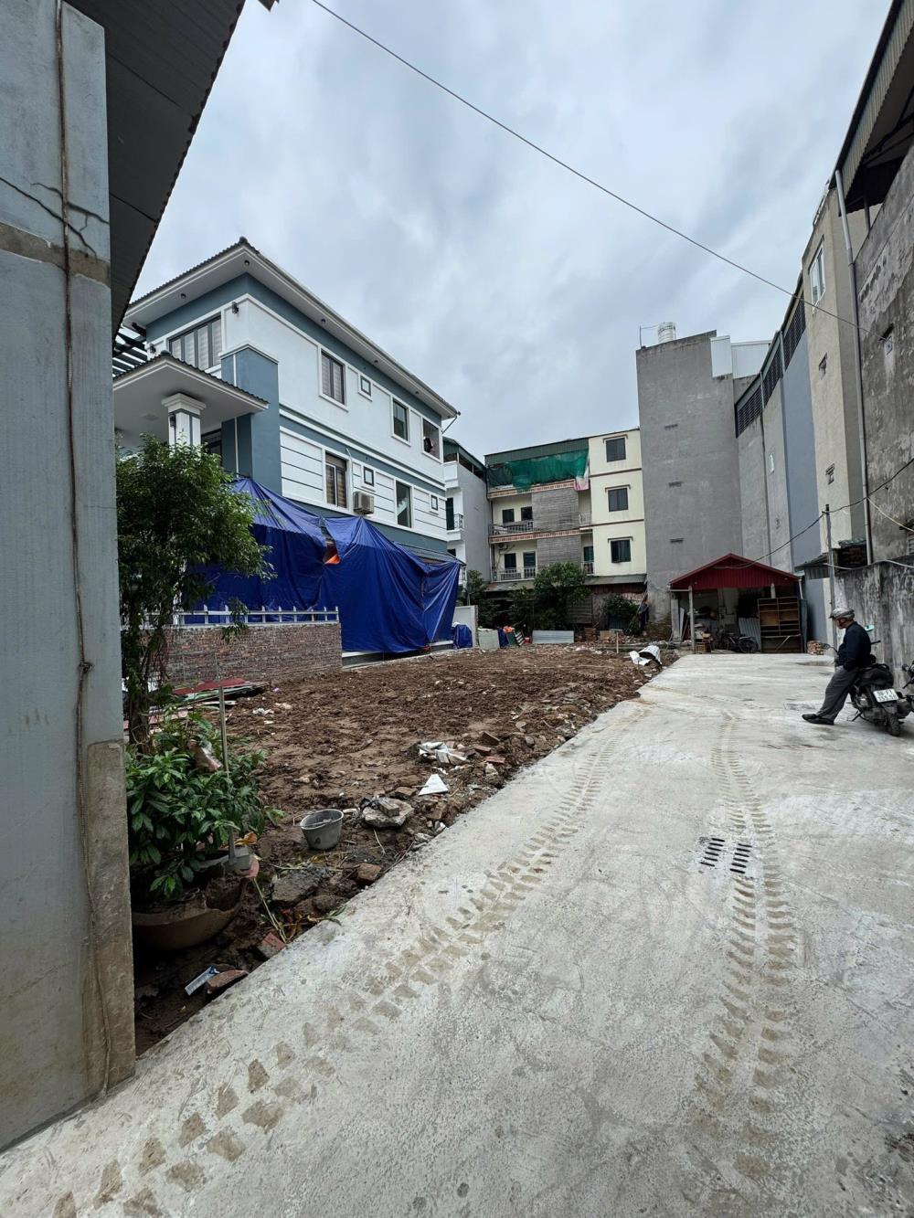 Bán đất hiếm tại phường Long Biên, 150m² giá 27 tỷ - Đầu tư sinh lời ngay!