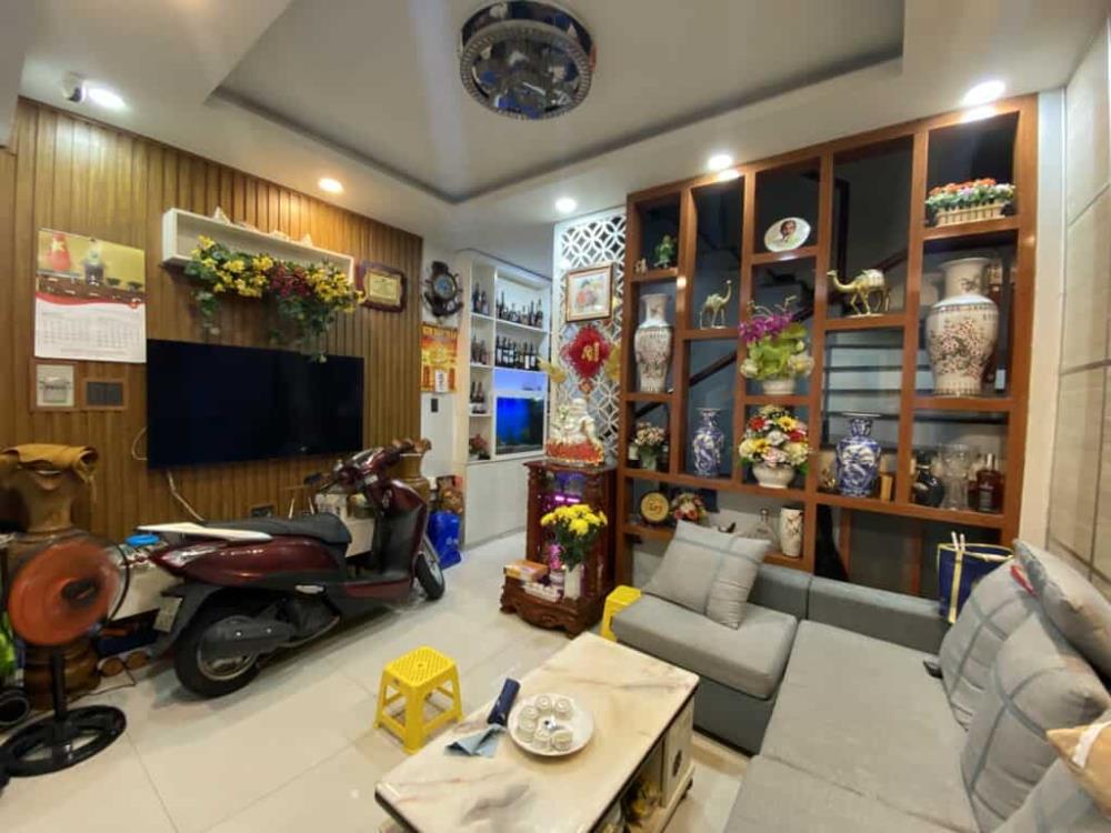 Nhà 4 tầng sang trọng tại Quận 10, 42m² giá 6.2 tỷ - Thiết kế hiện đại, vào ở ngay!