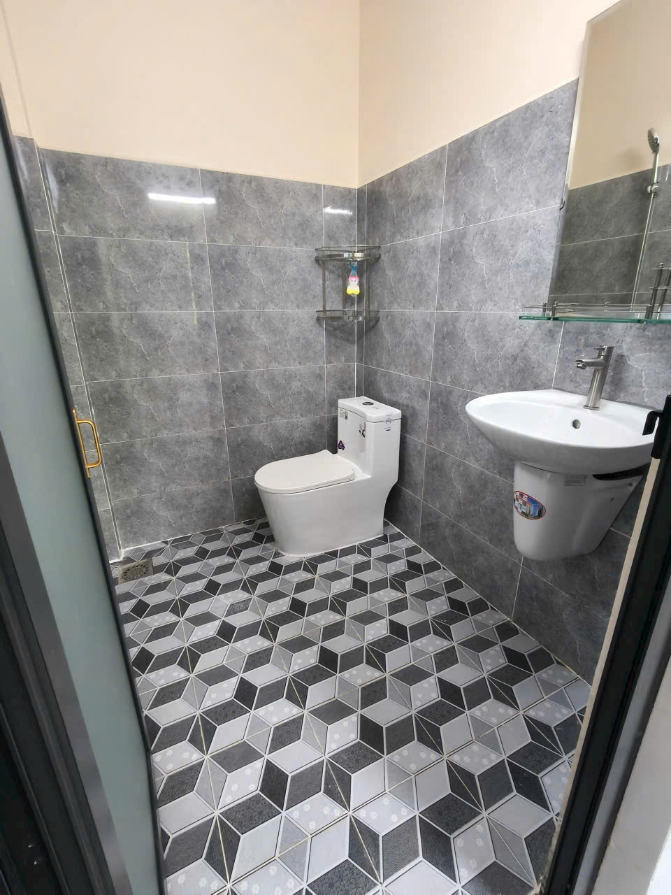 Nhà ấp 1, Nhựt Chánh 104m² giá 2.2 tỷ - Thích hợp cho gia đình và kinh doanh!