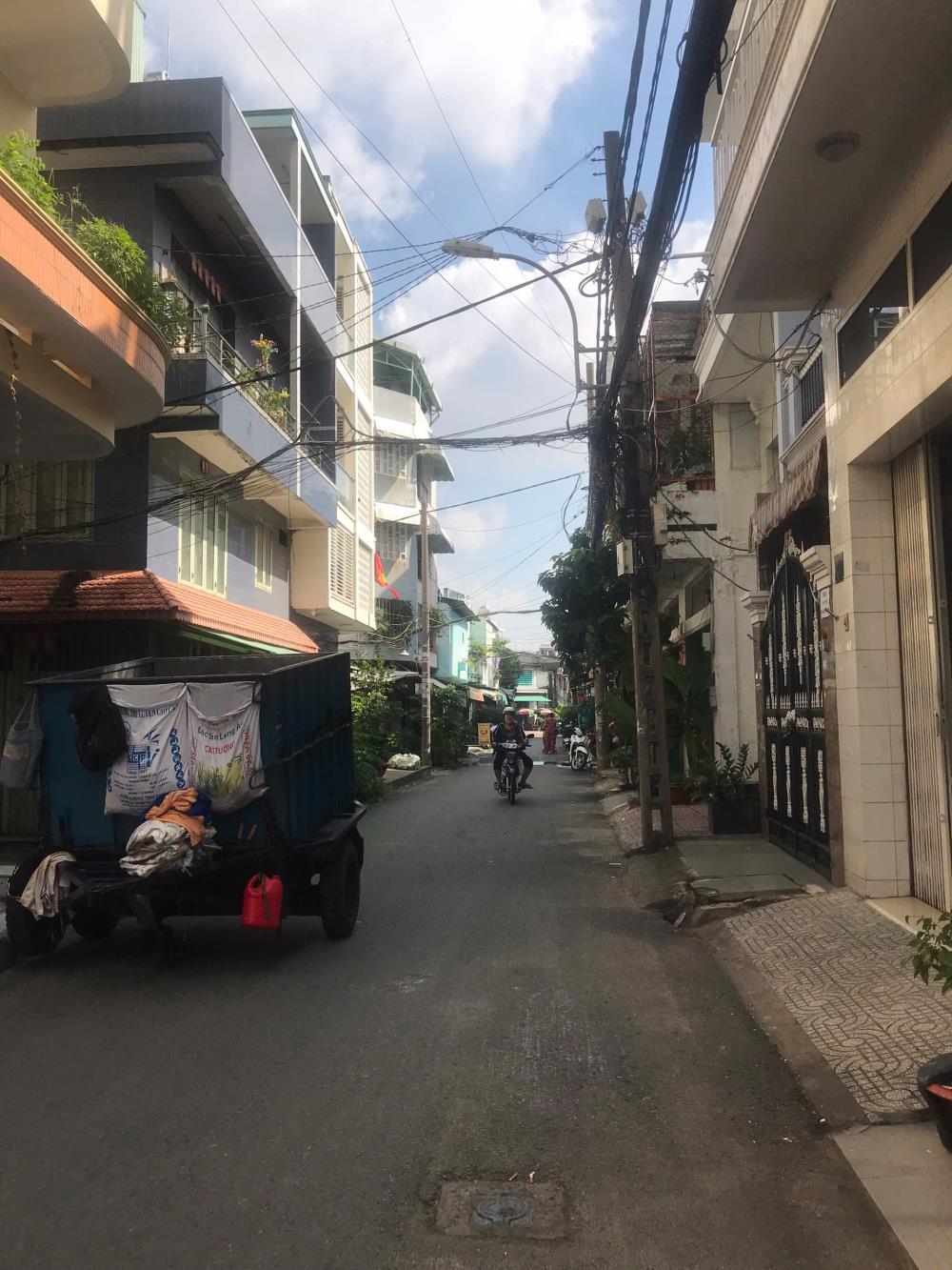 Nhà phố 3 tầng hẻm 8m đường Lạc Long Quân, Quận 11 - Giá chỉ 9 tỷ, xe hơi đỗ cửa!