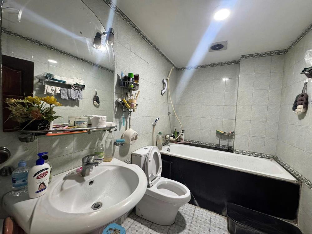 Bán nhà lô góc 2 mặt tiền Nhân Chính 75m² giá 30 tỷ - Kinh doanh sầm uất!