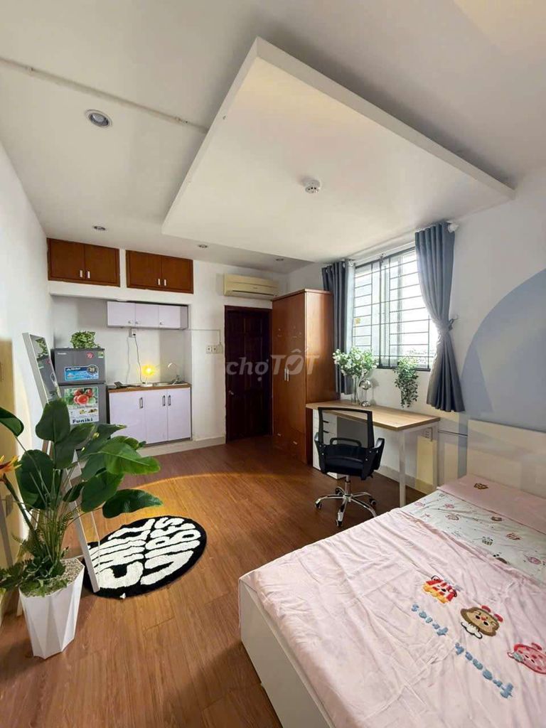 Phòng Trọ Full Nội Thất Tại Phan Xích Long 30m² - Giá Chỉ 4.9 Triệu
