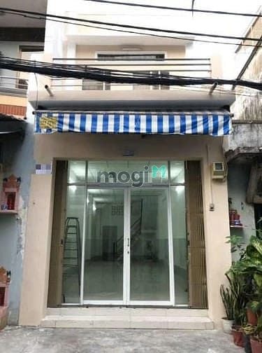 Nhà nguyên căn mặt tiền Lê Thị Bạch Cát, Quận 11, 128m², Giá 17 triệu - Phù hợp kinh doanh mọi ngành nghề!