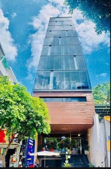 Cho thuê nhà góc mặt tiền Nguyễn Trãi, Quận 5, diện tích 100m² - Vị trí kinh doanh đắc địa!