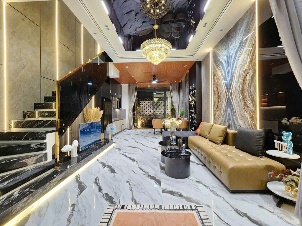 Nhà cho thuê 4 tầng có hồ bơi tại Liên Chiểu Đà Nẵng 260m² - Dọn vào ở ngay!